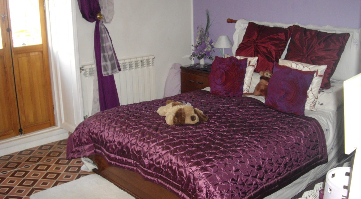 spare bedroom