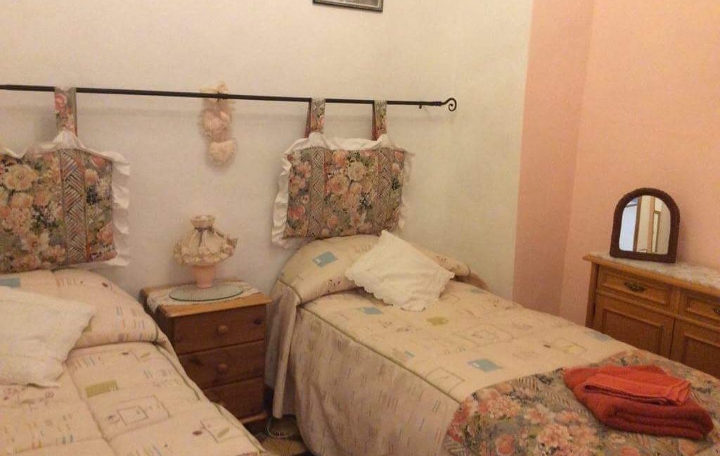 flat double bedroom