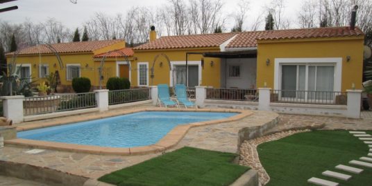 VPS 403 – Country House in Zarra