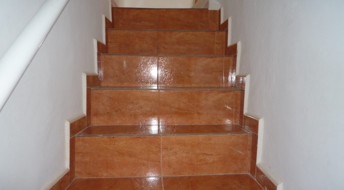 ESCALERA A LA TERCERA PLANTA