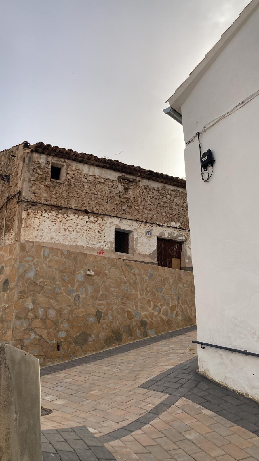 VPS 656 – Town house in Ayora