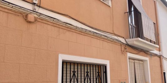 VPS 725 – Town House in Ayora