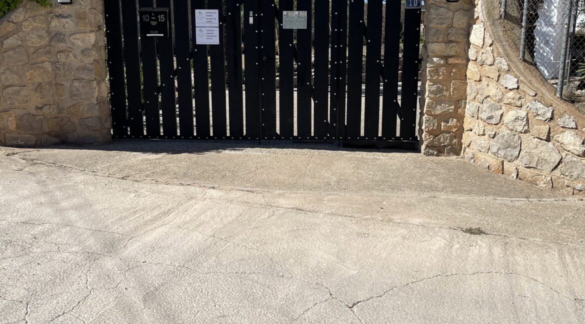 Front gate